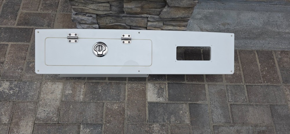 Sportsman Boat Electronics Panel Open 251 CC Heritage W/ Storage Box
