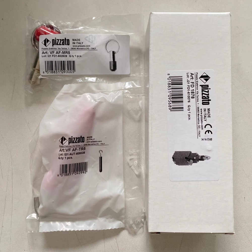 1pcs NEW PIZZATO cable switch FD 1878 includes hook TR5 and pull ring MR5.