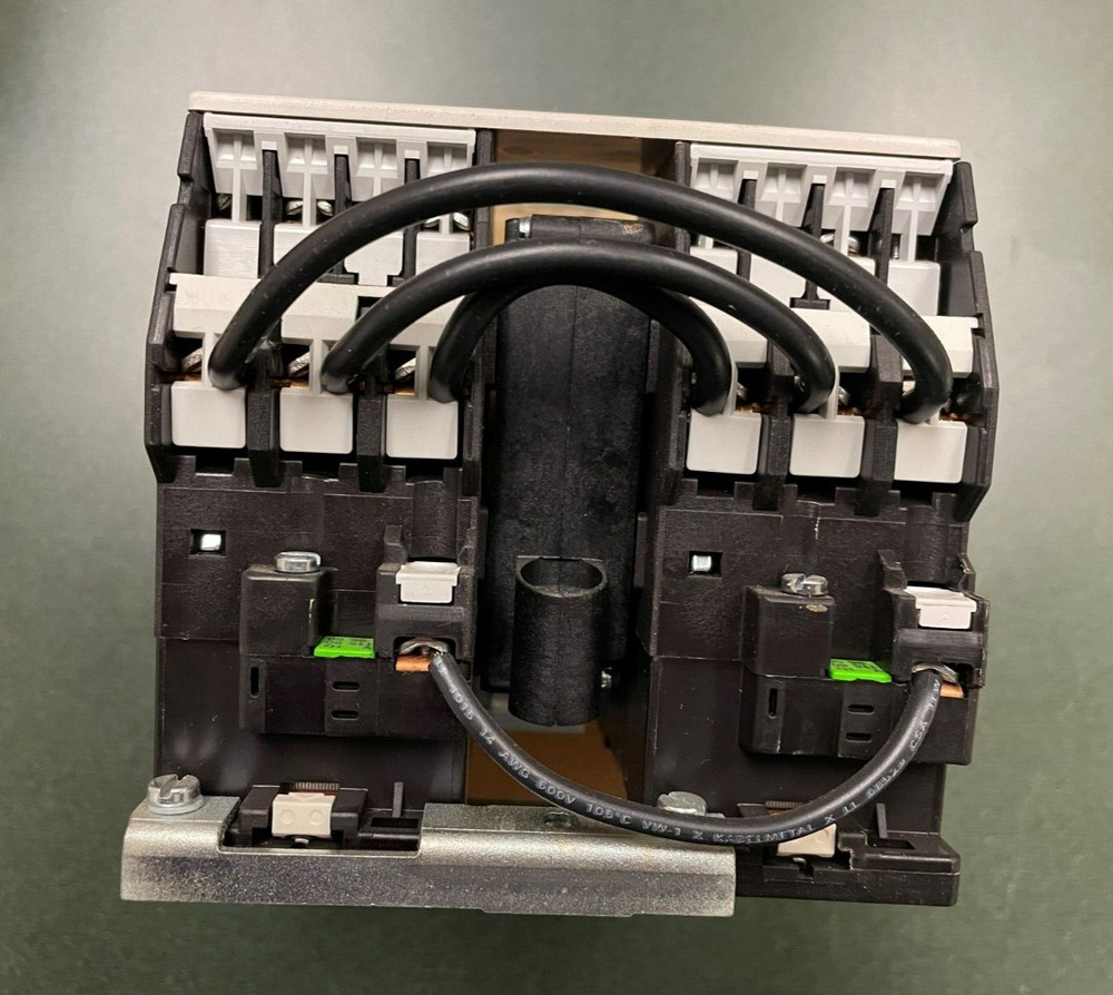 NEW SIEMENS 3TD43 REVERSING CONTACTOR