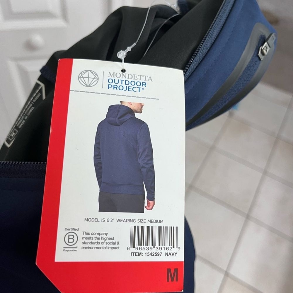 NWT Mondetta Outdoor Project mens Mondetta active jacket blue medium