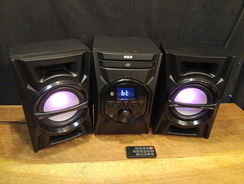 RCA RS3697B Stereo System& Speakers, Bluetooth Works Cd Doesn't