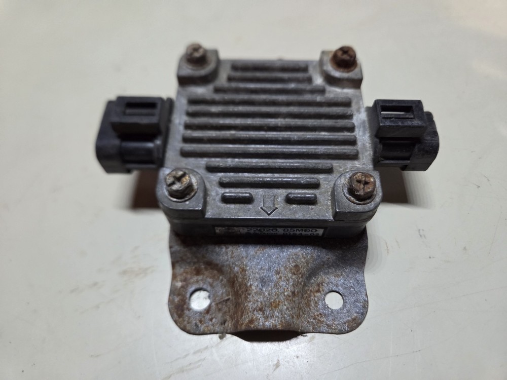 22020 85m00 Nissan Ca18 Igniter Module
