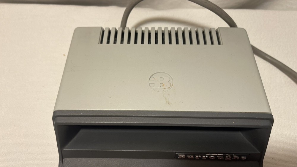 Vintage Burroughs C 3263 Electronic Adding Machine TESTED