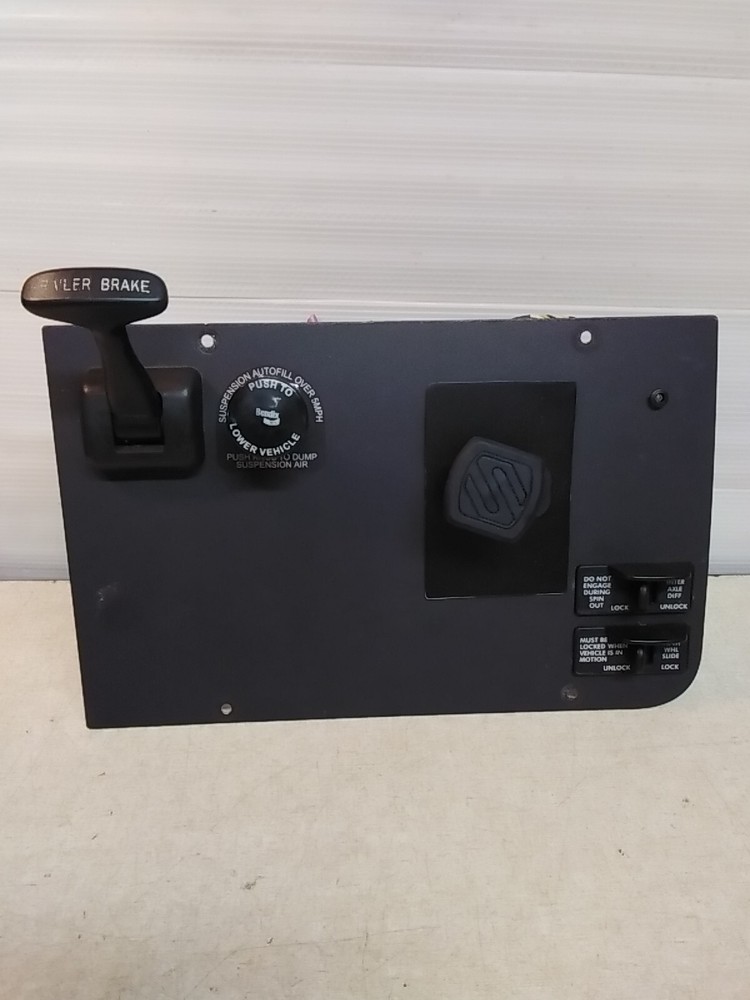 Freightliner Switch Panel Dash Panel 22-60660-000