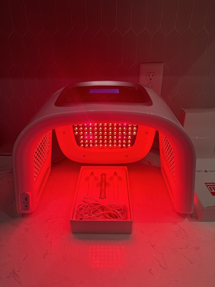 Professional German LED with Microcurrent Therapy by Glownar/Light Quantum
