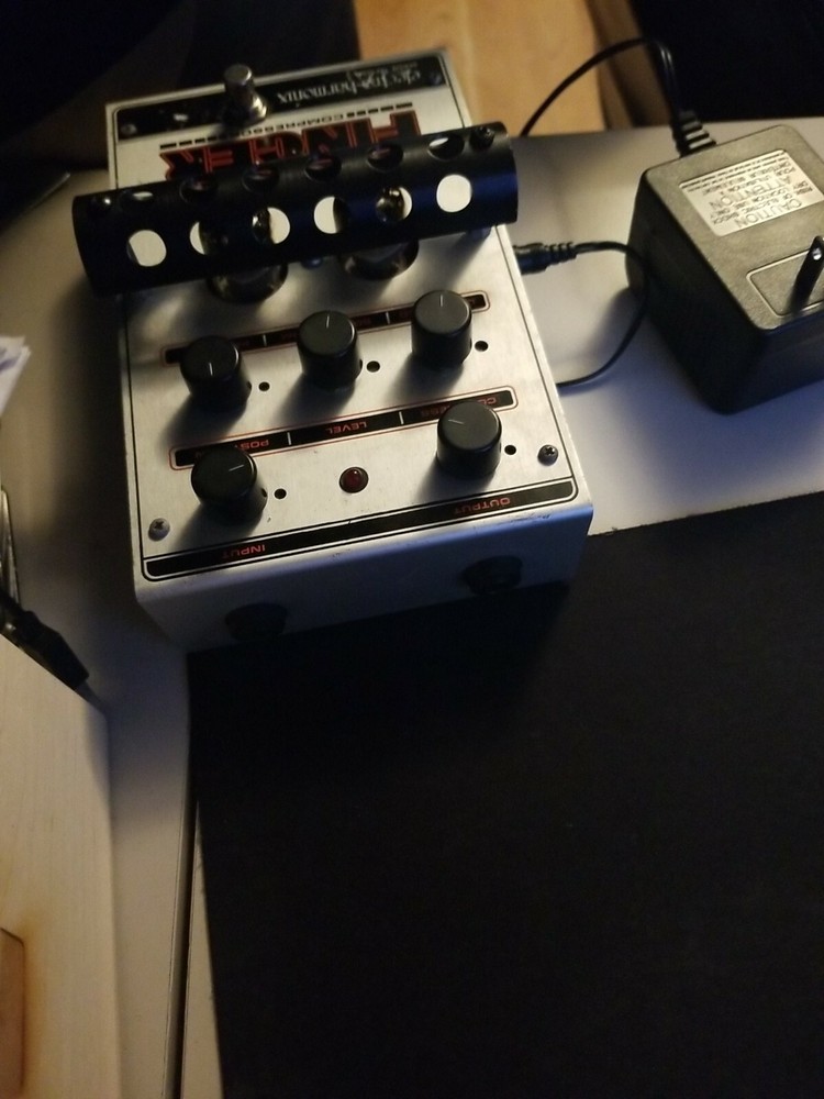Electro Harmonix Black Finger Compressor Guitar Pedal