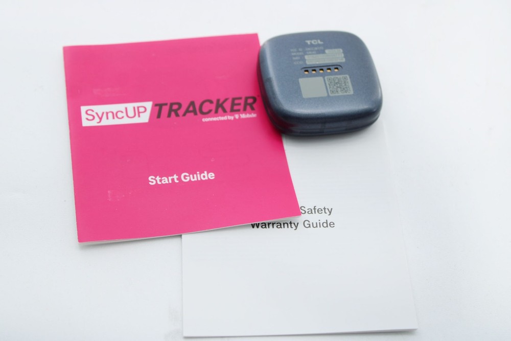 SyncUP Tracker 128MB Gray Kit Open Box New Packaging