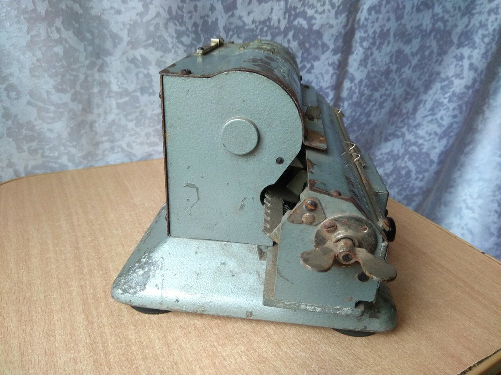 Rare SOVIET RUSSIAN ADDING MACHINE ARITHMOMETER FELIX mechanical calculator USSR