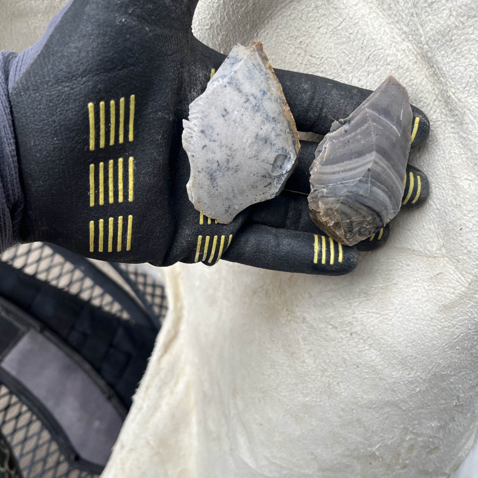 Heat Treated Variety Texas Chert/Flint spalls for making 1-5 in. Points -12 lbs.