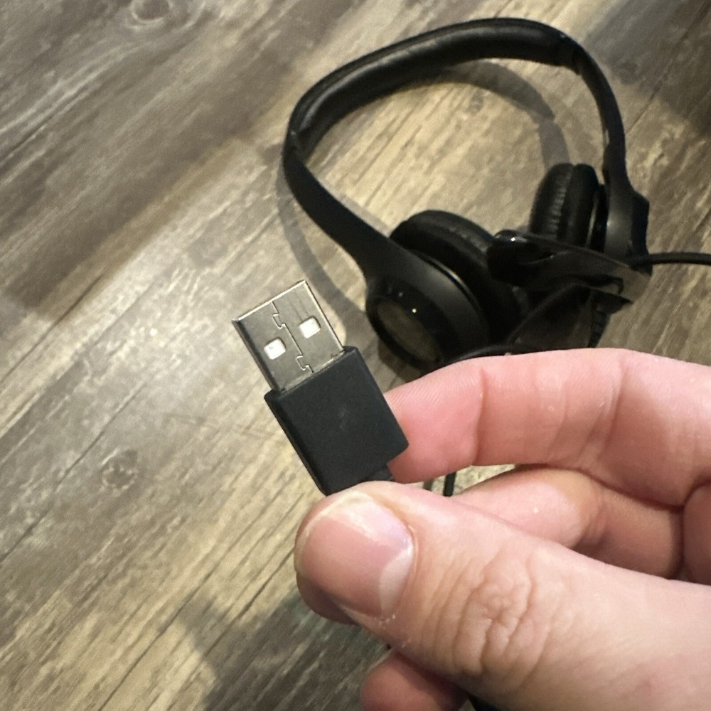 Logitech Logi Headphone Headset Wired Black USB Padded Ears Volume Control