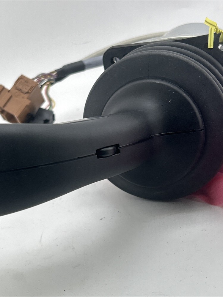 Multi-Axis Controller V85 / B3 Right Hand CAN Bus JS8SAV85B3-XR 2 Axis