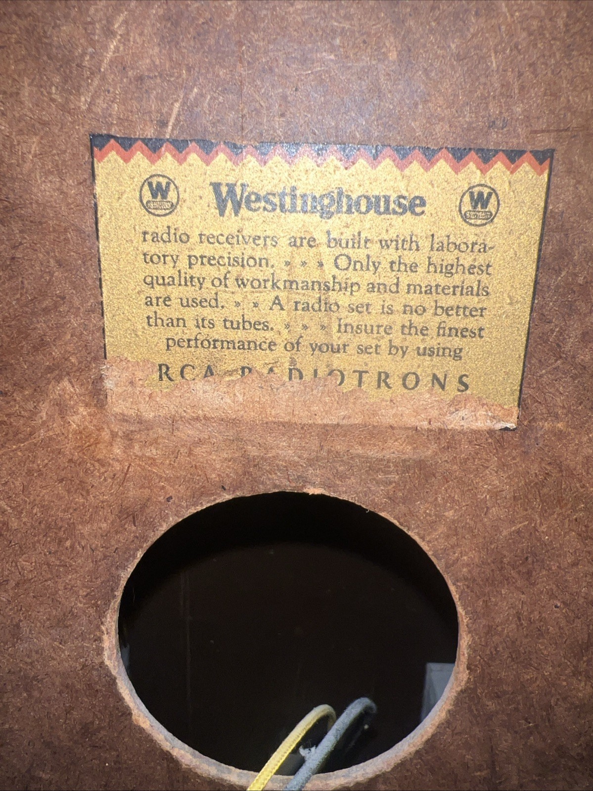 ORIGINAL ART DECO WESTINGHOUSE WR-16 "COLUMNAIRE” GRANDFATHER CLOCK RADIO