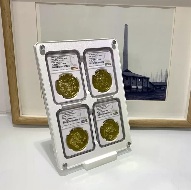 4 Grids Colored Desktop Display Frame Protective Case For NGC/PCGS Coin Holder