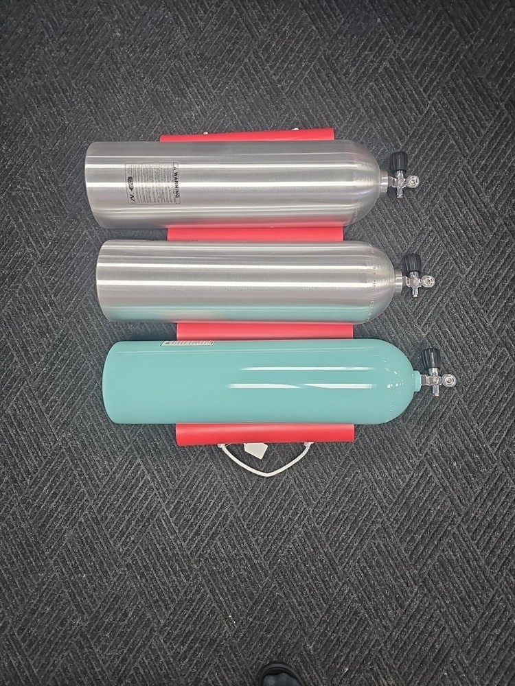 3 Tank Scuba Holder
