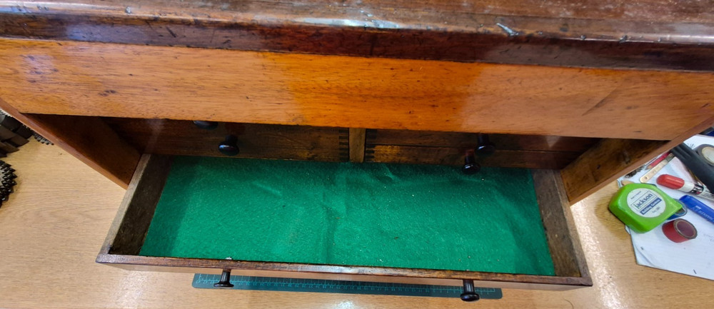 Moore & Wright Engineers Toolmakers Cabinet - 7 Drawers & Top Compartment & key