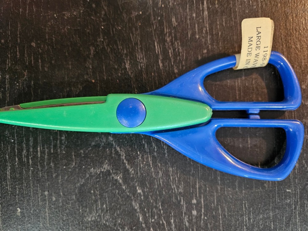 Decorative Edge Scissors for Scrapbooking