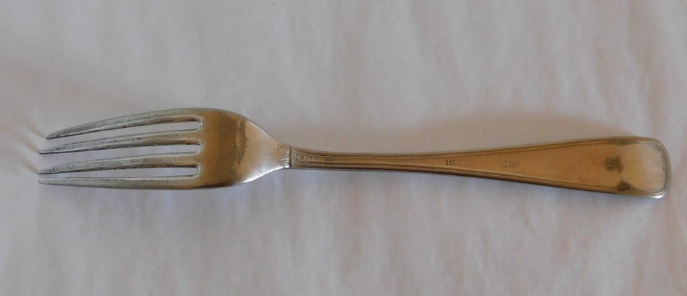 Dinner Fork - 1846 Rogers Silver Plate - Unknown Leaf Scroll Pattern #P94