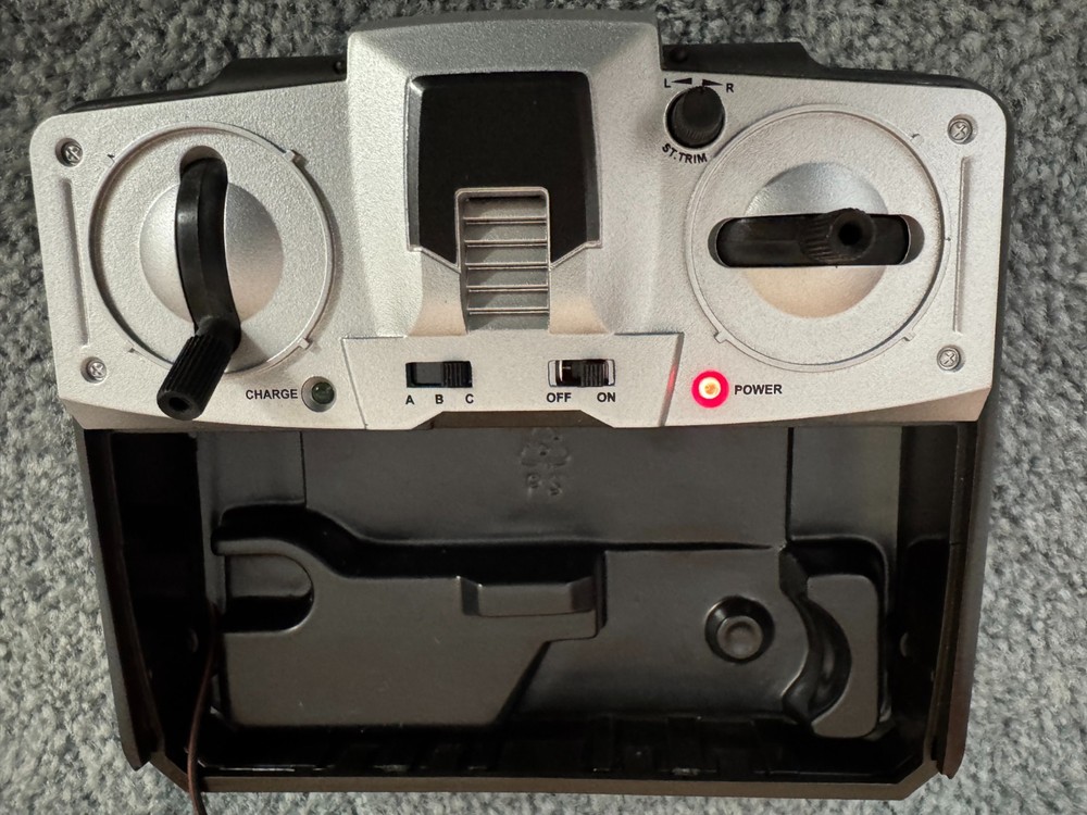 Remote Controller Helicopter - Doesn't Charge --Please read detailed description