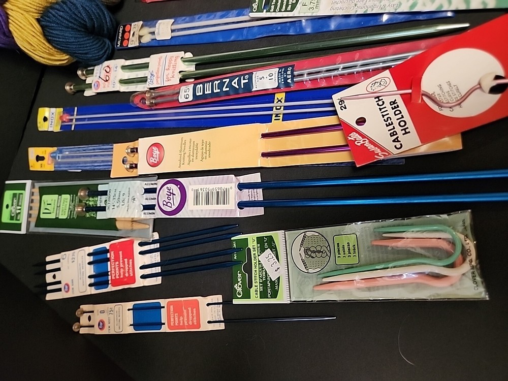 Knitting Needle Bundle With Yarnspirations Yarn