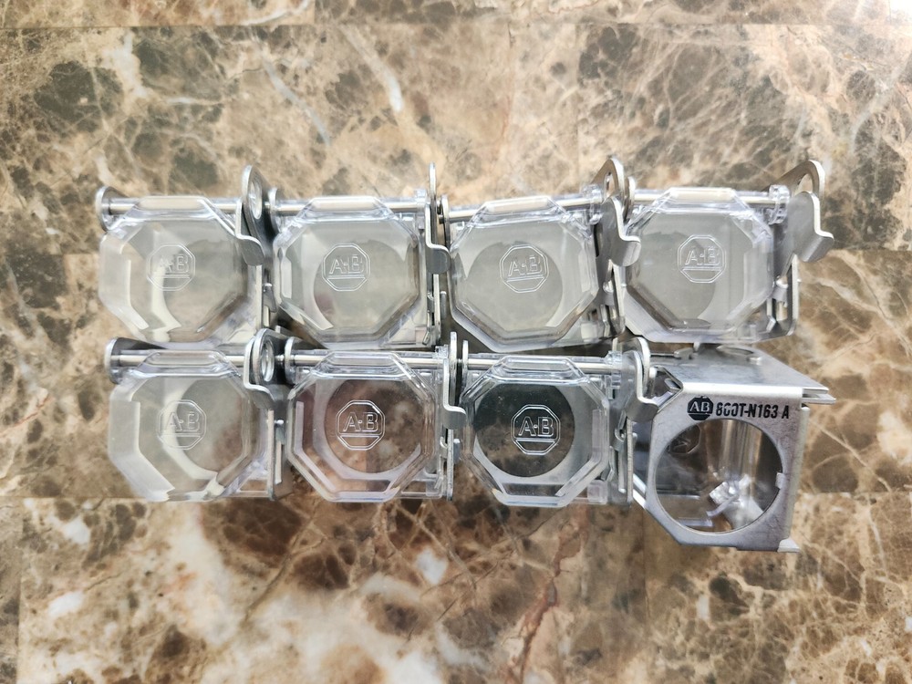 800T-N163, 30.5mm SELECTOR SWITCH PADLOCK COVER