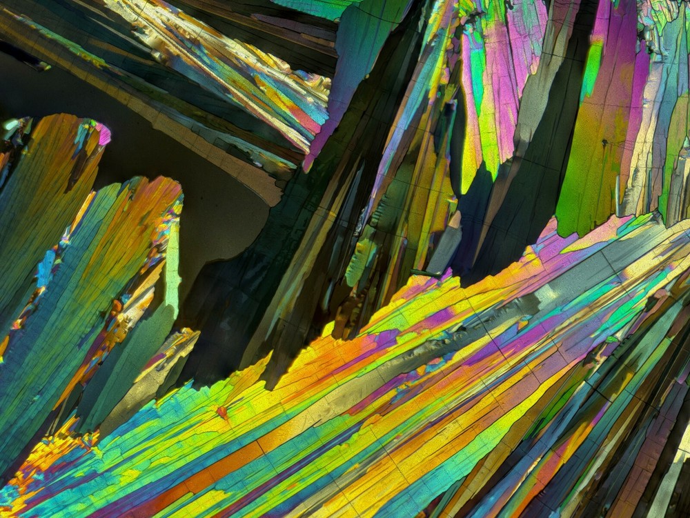 Microscope slide for polarization, Hydroquinone