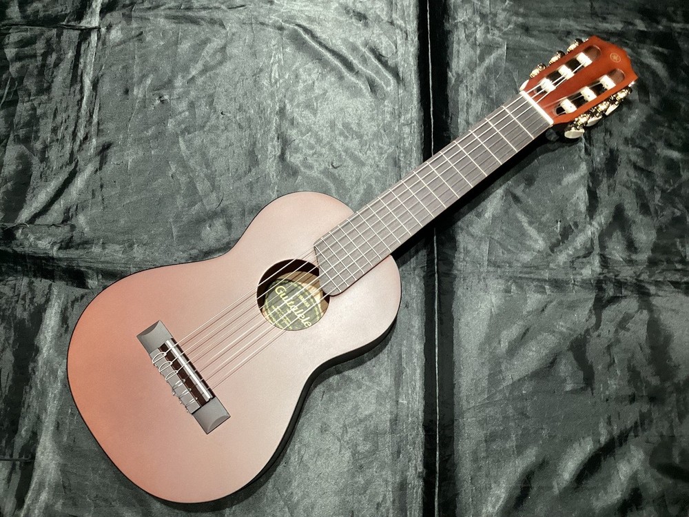 Yamaha GL1 Persimmon Brown Classical Guitar with Soft Case