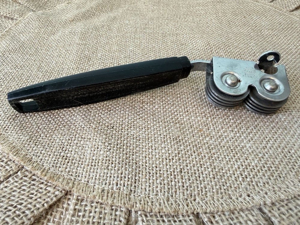 Ecko Vintage Pull Through Chromium Plated Knife Sharpener with Black Handle-EUC