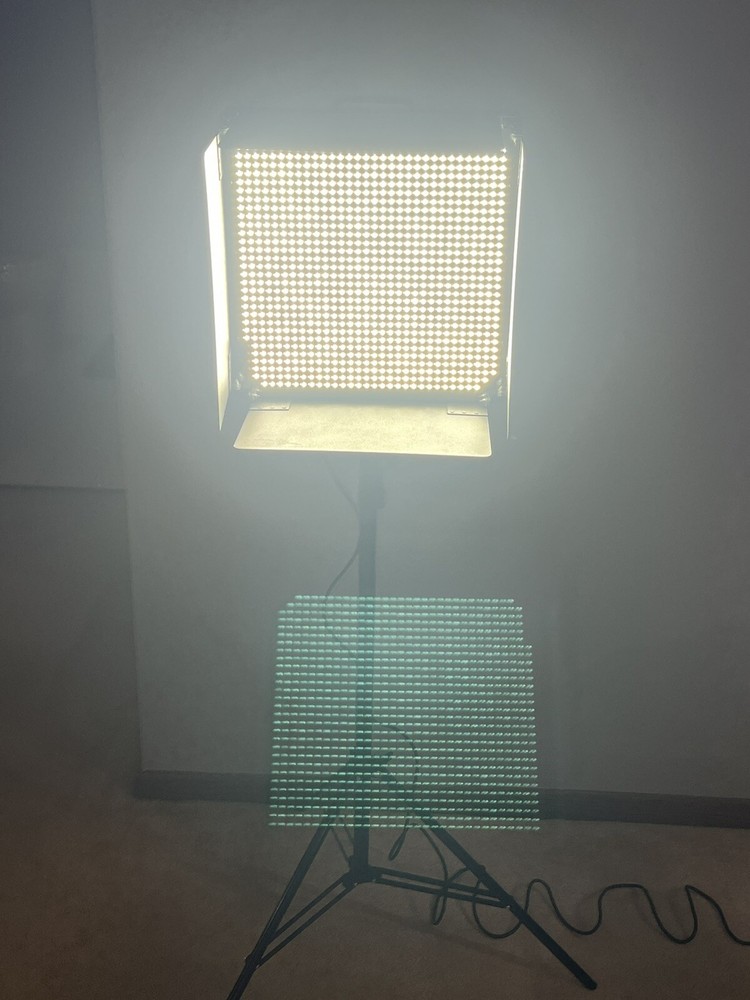 Studio Lightning Kit Metal Box 1012 Leds 4 Light Adjustment Switches LED