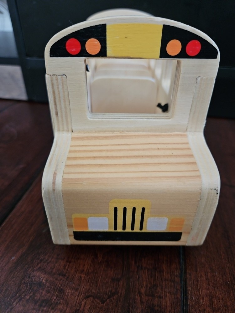 Melissa & Doug School Bus W/figures