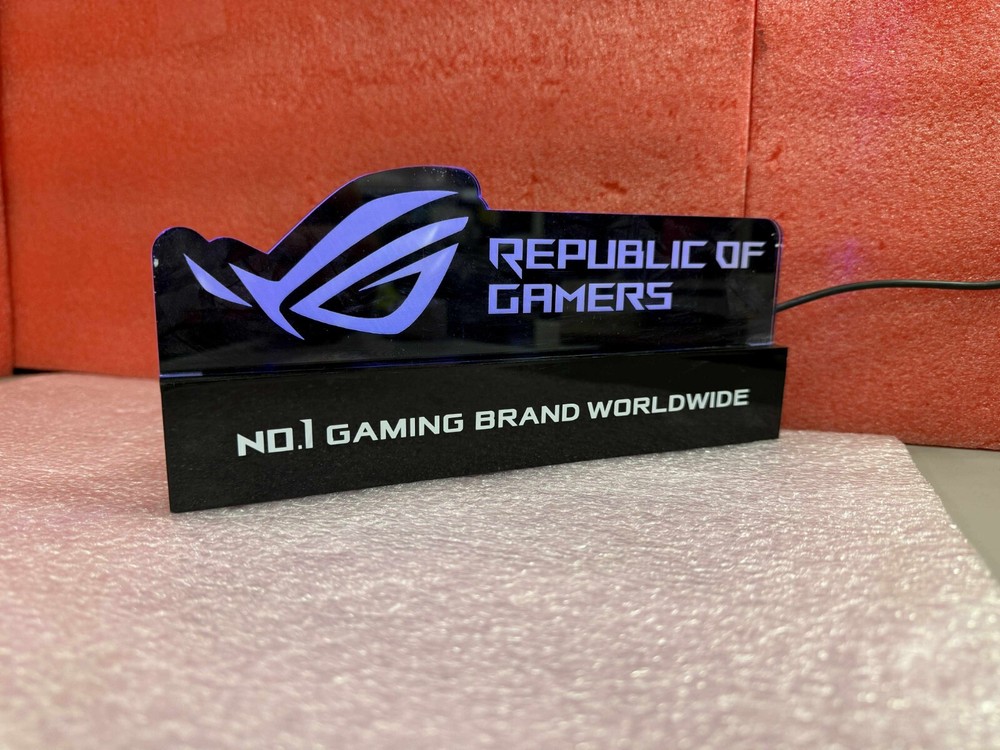 ASUS ROG LED STAND EMBLEM LOGO MULTICOLOR USB 2.0