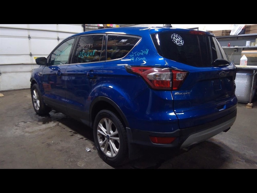 Fuse Box Engine Fits 19 ESCAPE 1608989