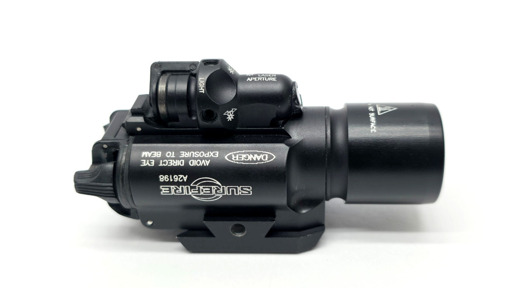 Surefire X400 Weaponlight w/ Red Laser & Mount.