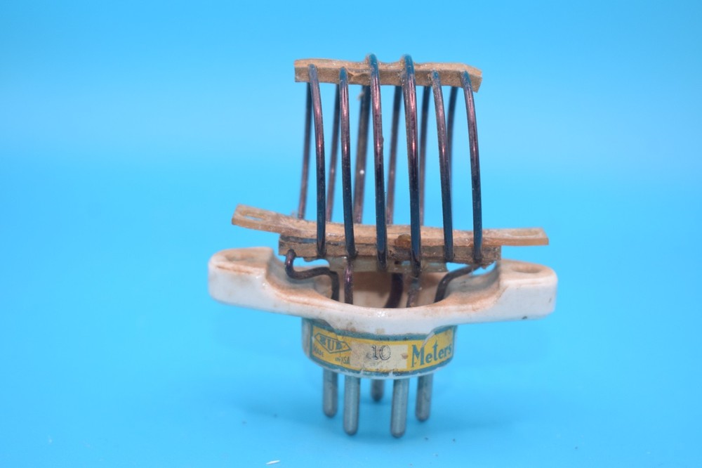 GOOD CONDITION BUD  10 METER PLUG-IN COIL