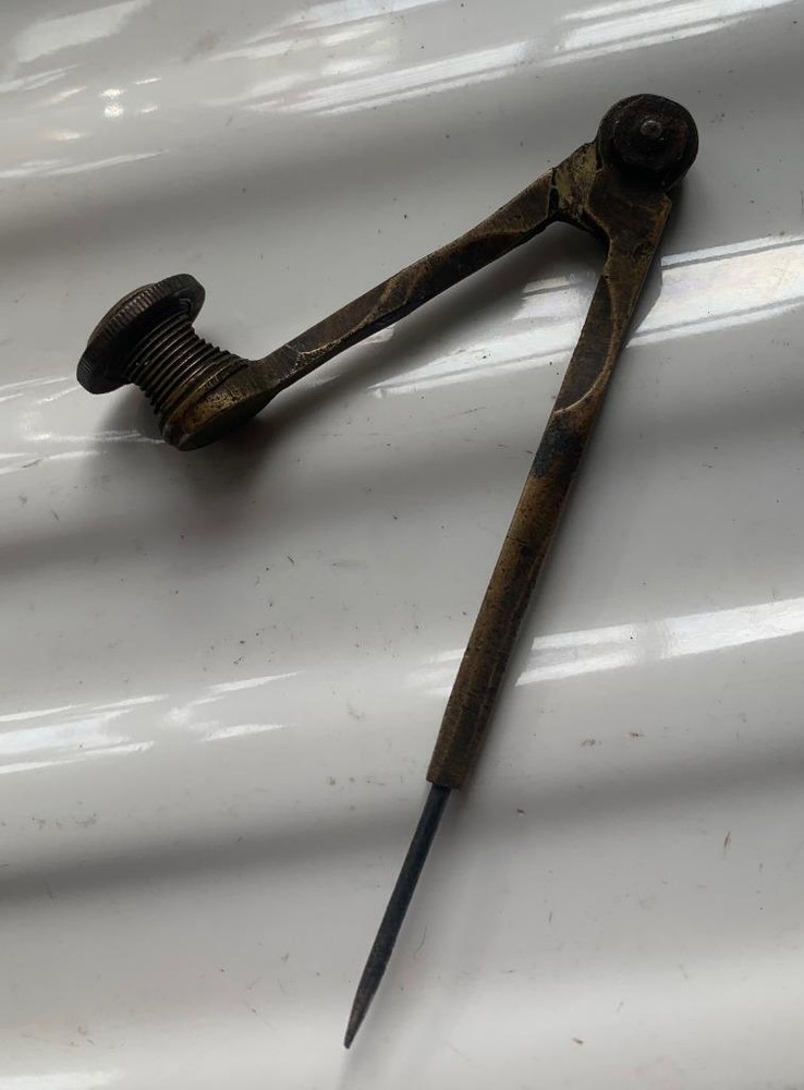 Antique brass drawing compass