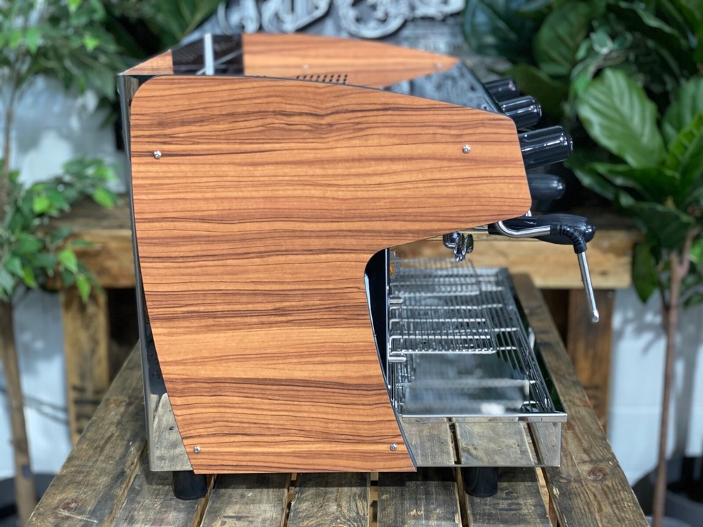 CARIMALI PRATICA E2 2 GROUP NEW STAINLESS & TIMBER SIDES ESPRESSO COFFEE MACHINE
