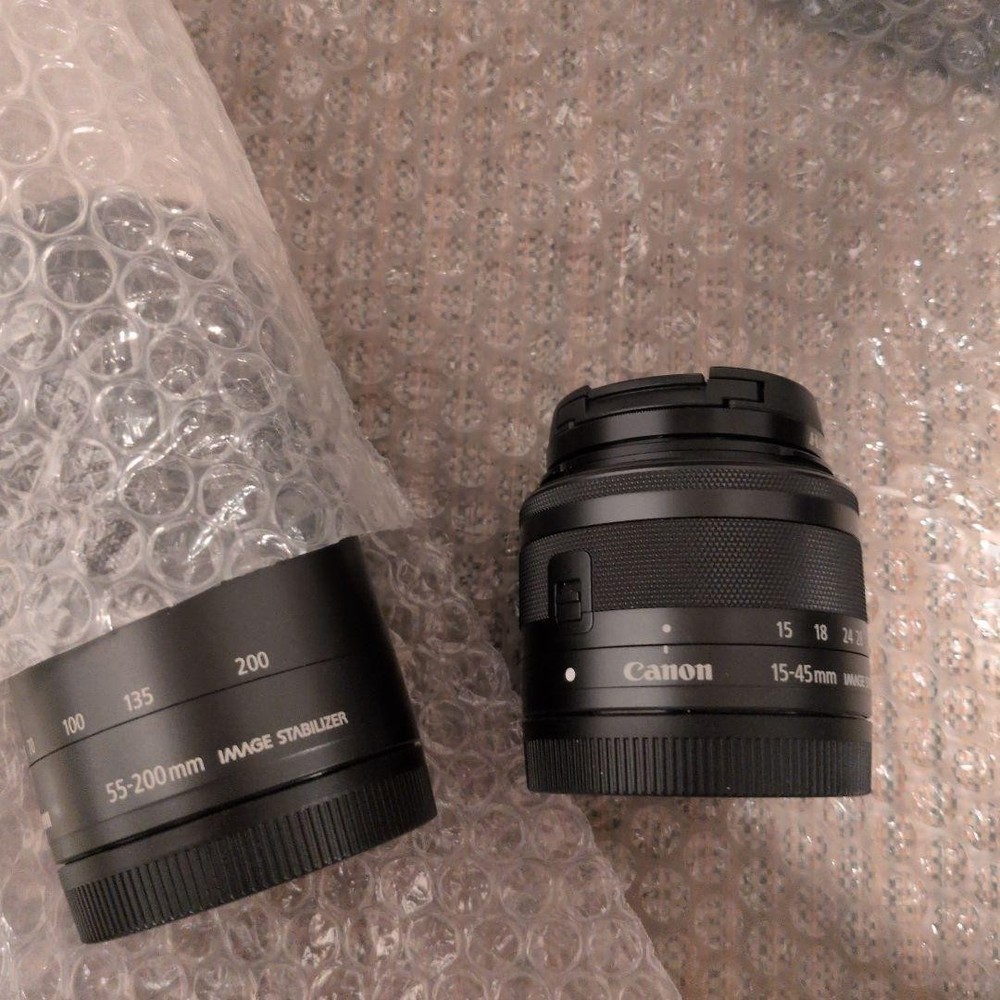 Canon EOS Kiss M 874082