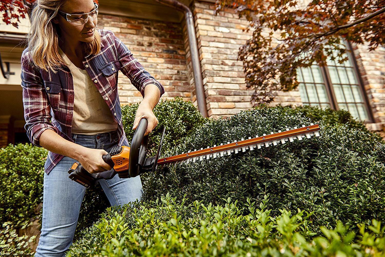 WORX WG261 20V Powershare Cordless 22" Hedge Trimmer - SR