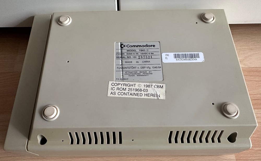 Commodore 1541-II Disk Drive for C64 Tested, Defect #05 26
