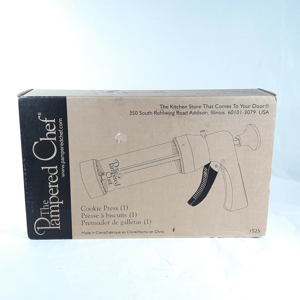 Pampered Chef Cookie Press With 16 Disc