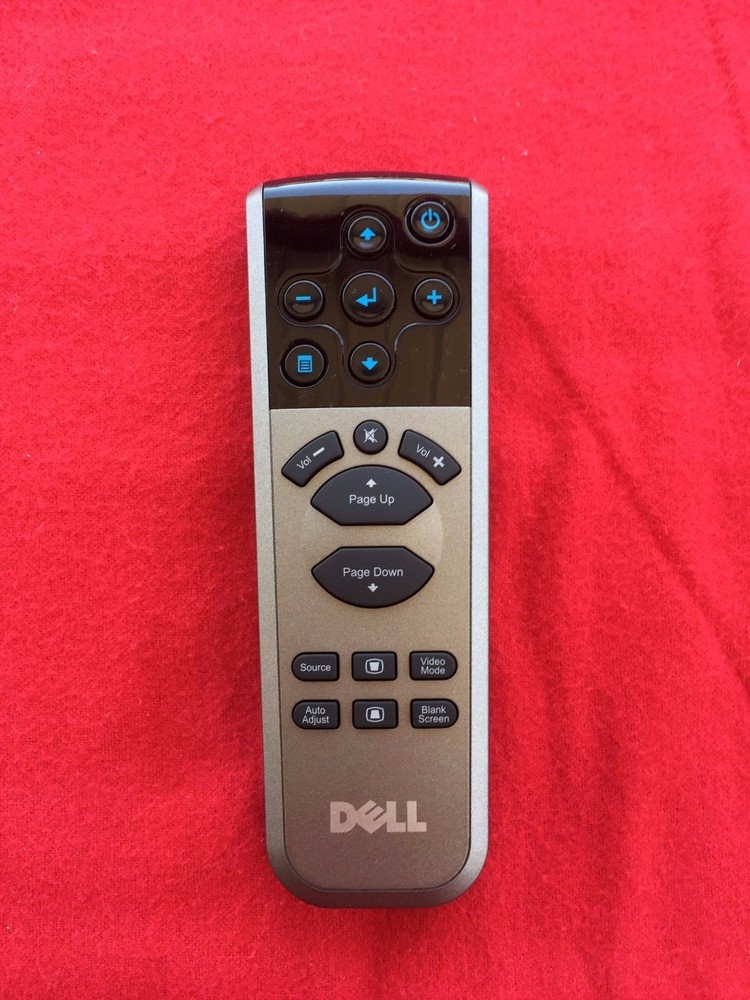 Dell DLP Front Projector With Case, Power Cable, and Remote