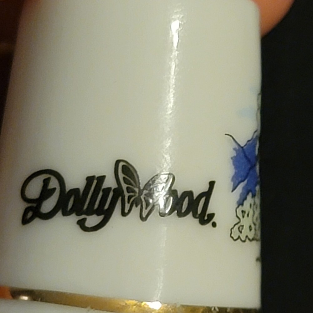 Vintage Dollywood Porcelain Thimble