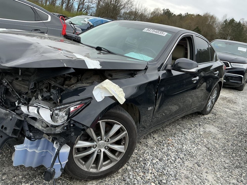 Q50 2017 Glove Box 5000020