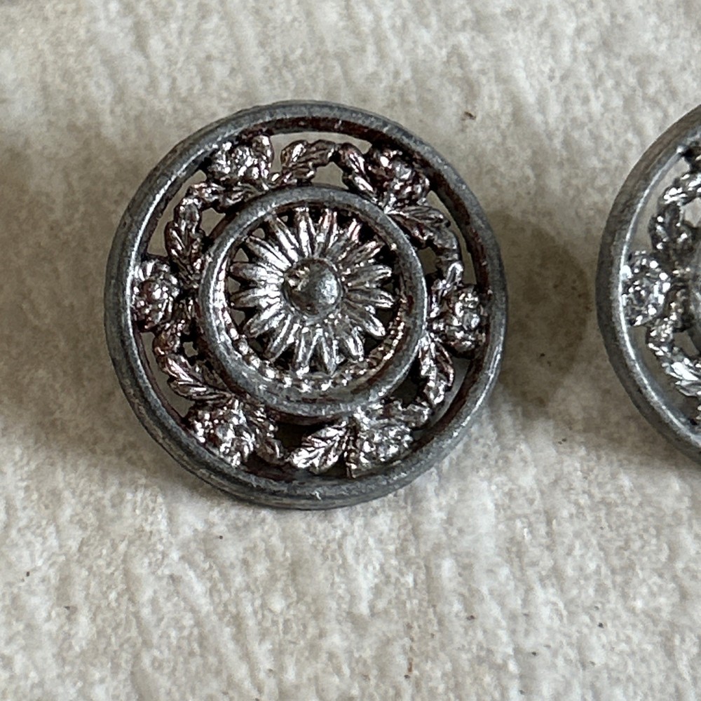 (6) Antique Buttons Unique 3 Patterns