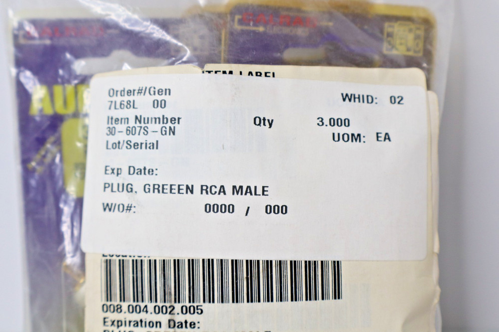 Calrad Electronics 30-607S-GN RCA Locking Plug - 3 Available