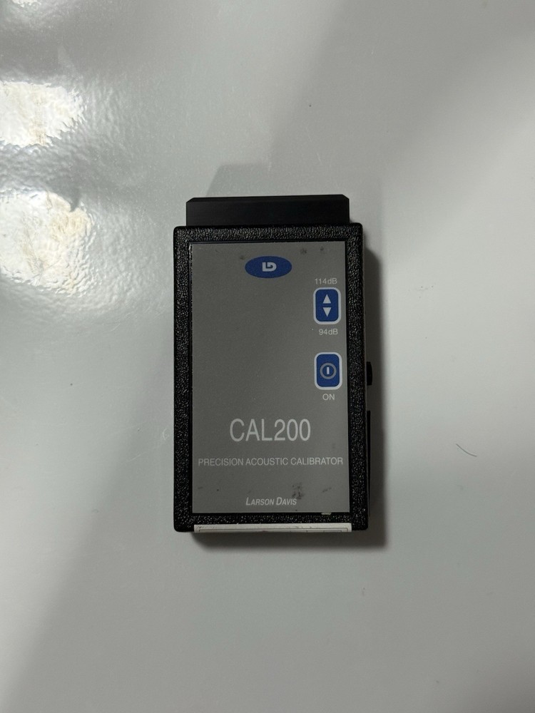 Larson Davis CAL200 Precision acoustic calibrator