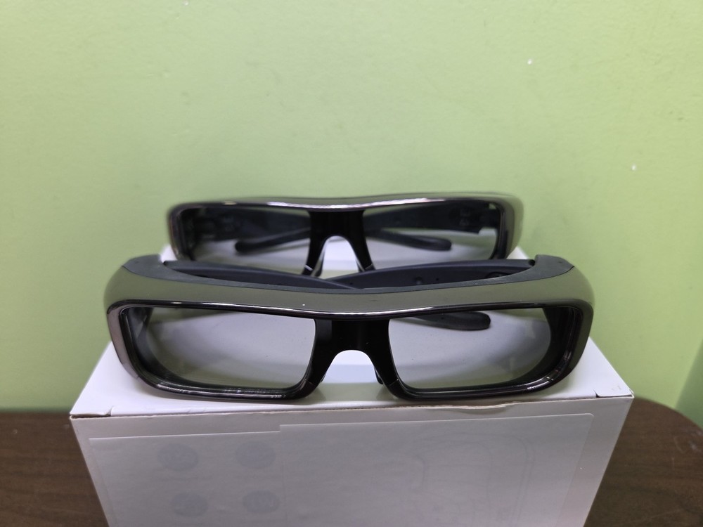 2 Sony TDG-BR100 3D Glasses Black Untested