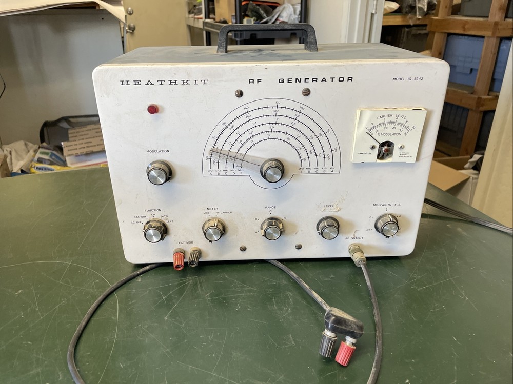 Heathkit IG-5242 RF Signal Generator Untested