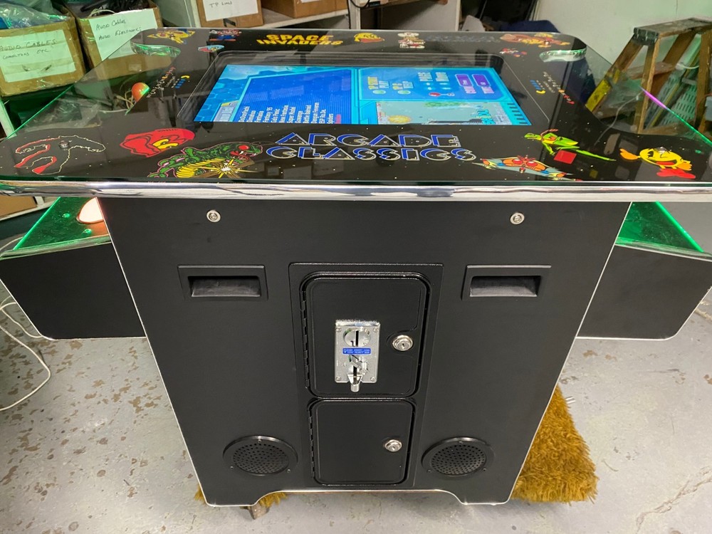 Mrs Pac Man with 412 Games