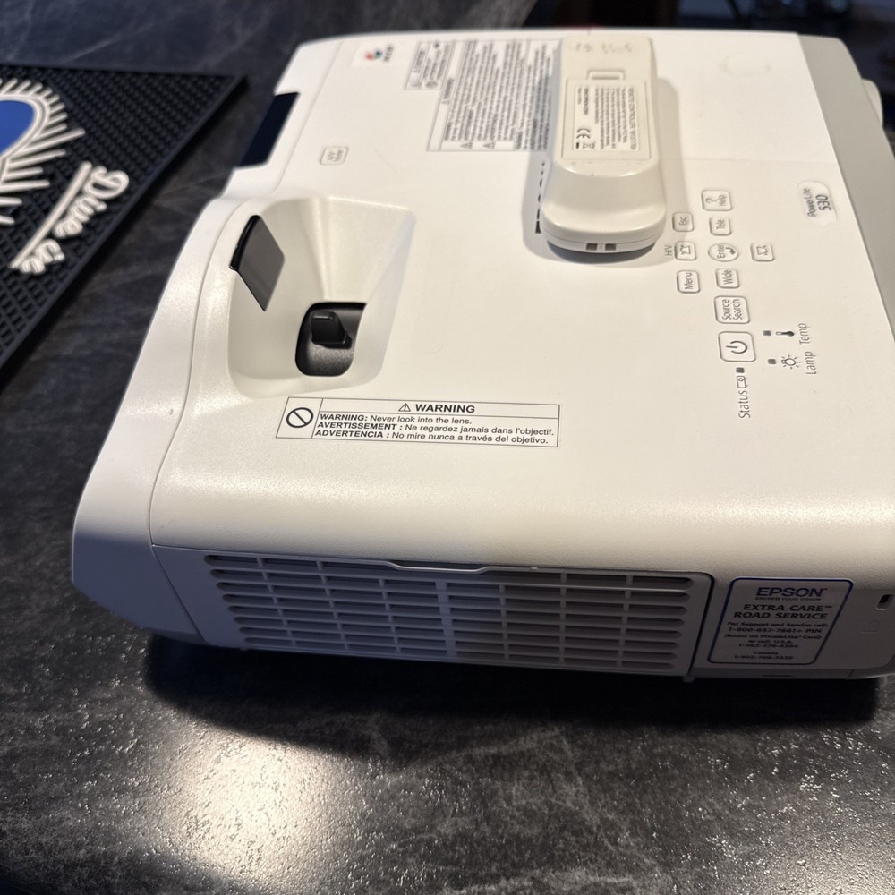 Epson PowerLite 520 Tri-LCD Projector