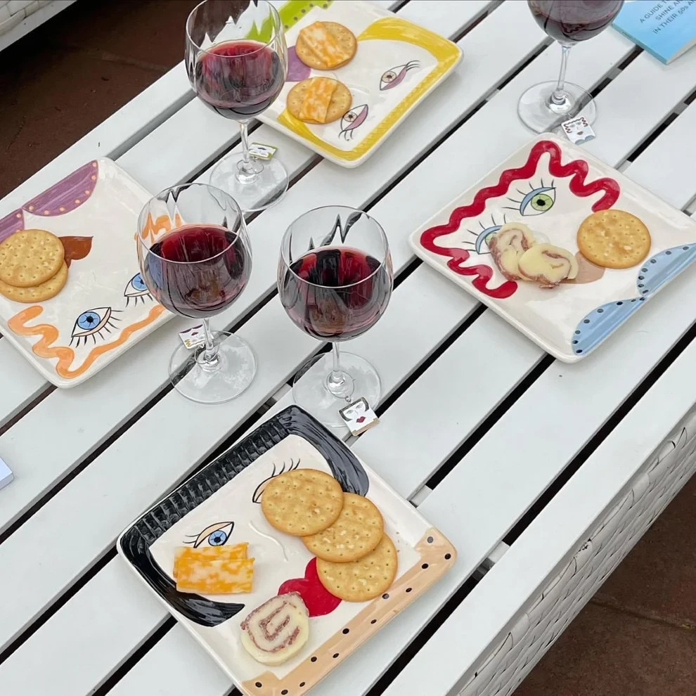 Personality Plates Set for 4 People Dinnerware Dish Plates